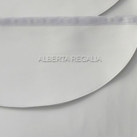 White Apron round bib flap style #2